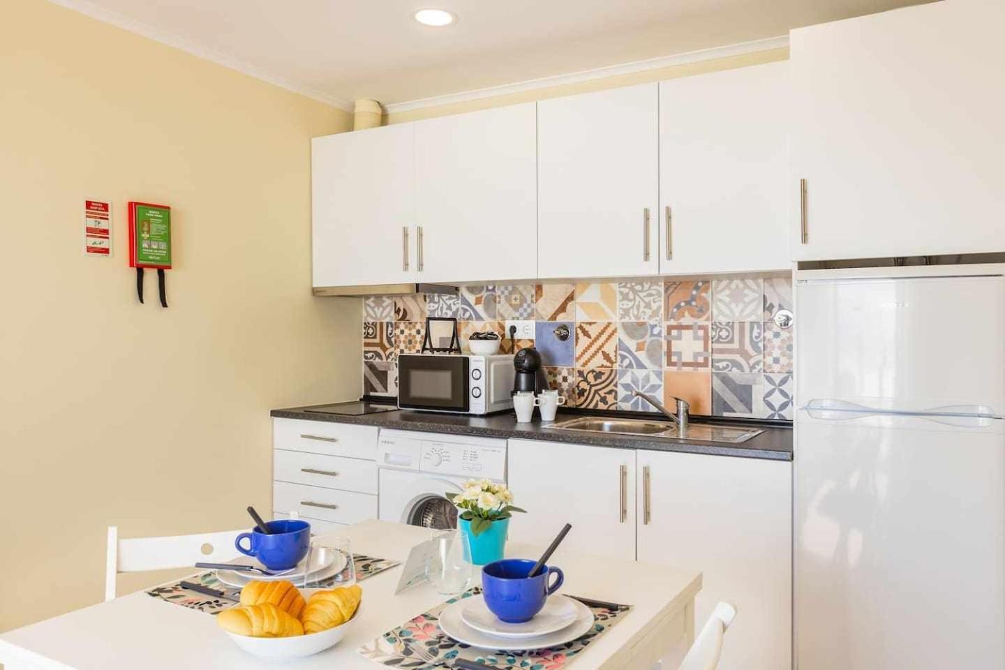 Vista Mare Beach Apartments By Destiny Houses Cortegaça Extérieur photo