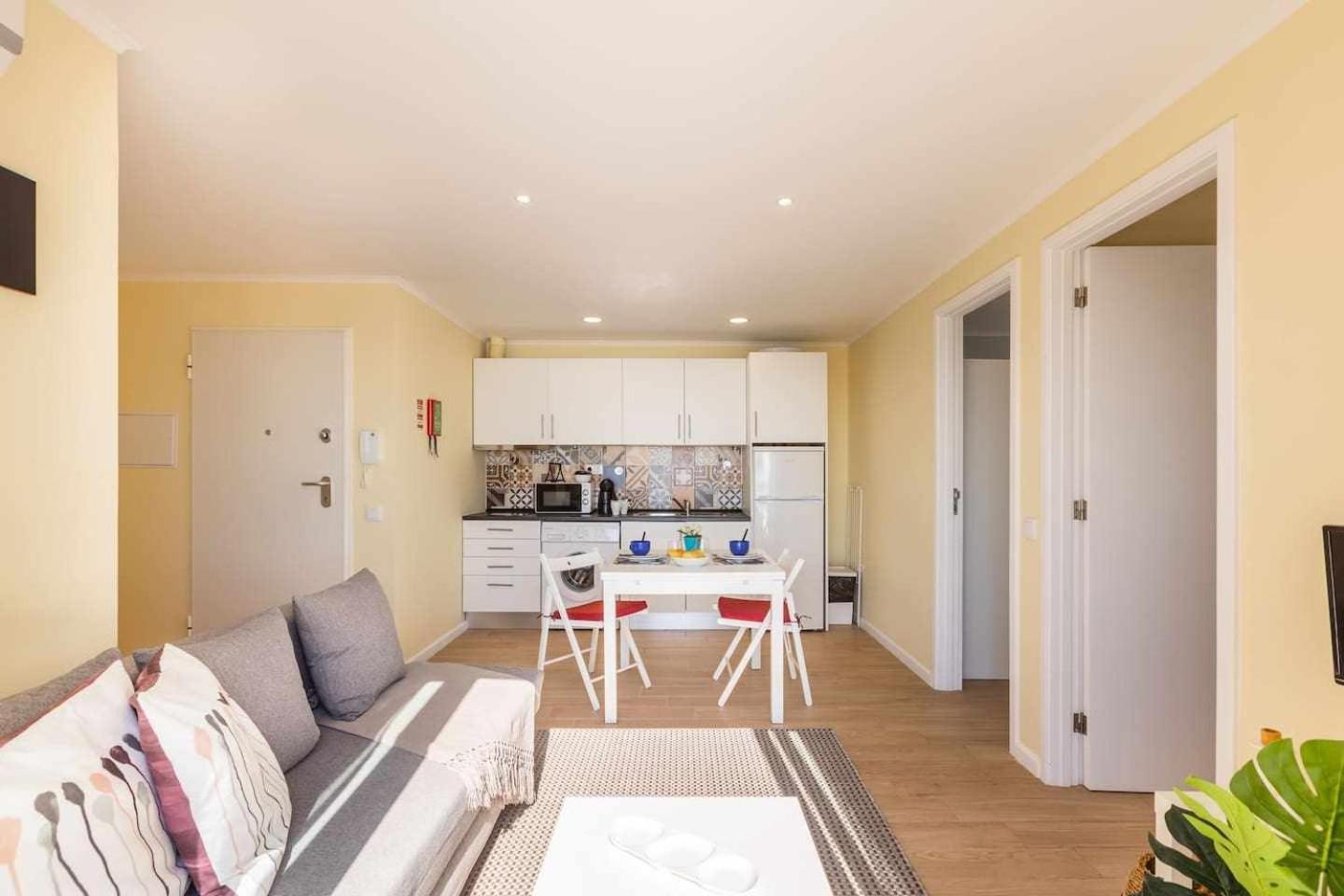 Vista Mare Beach Apartments By Destiny Houses Cortegaça Extérieur photo