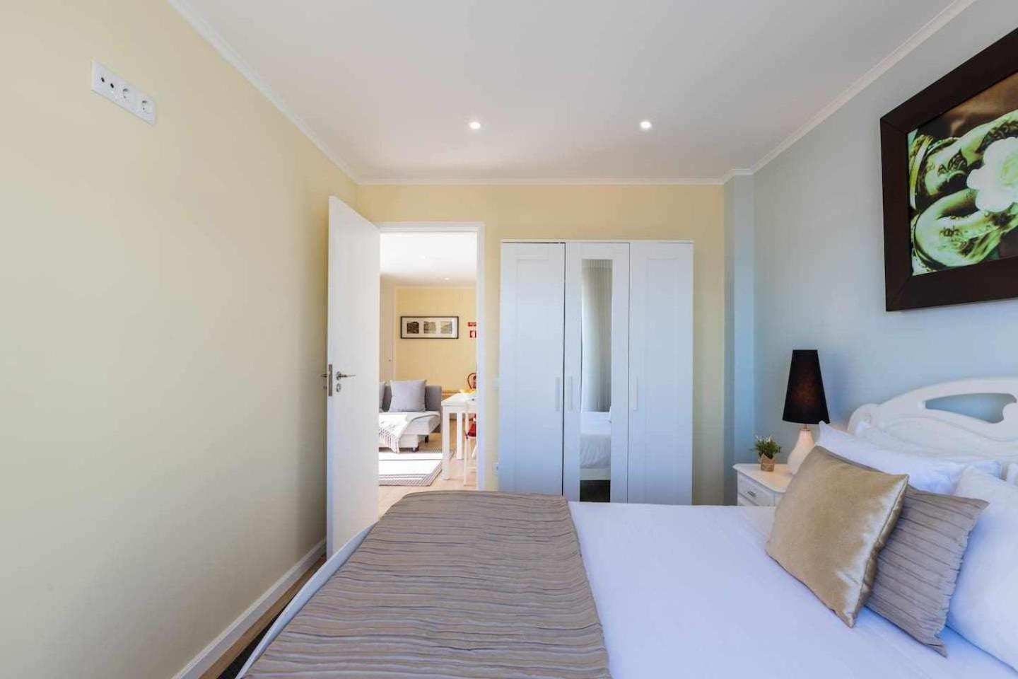 Vista Mare Beach Apartments By Destiny Houses Cortegaça Extérieur photo